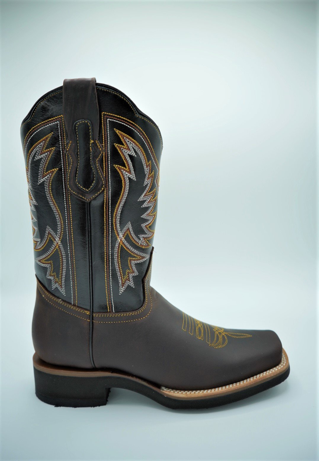 Crazy Grasso Leather Square Toe Boot with PU Rubber Outsole in Cognac